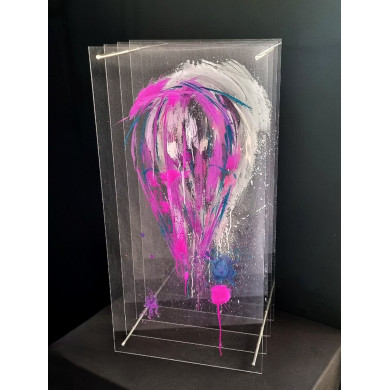 Installation “Balloon XXXIX”, 2023 – Plexiglass, Autotelicity of the Road series Installation “Balloon XXXIX”, 2023 – Plexiglass, Autotelicity of the Road series