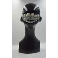 Skulptur „Moon Lady“ (2023) | Roland Kościółek – glasierte Keramik, 27×14×30 cm