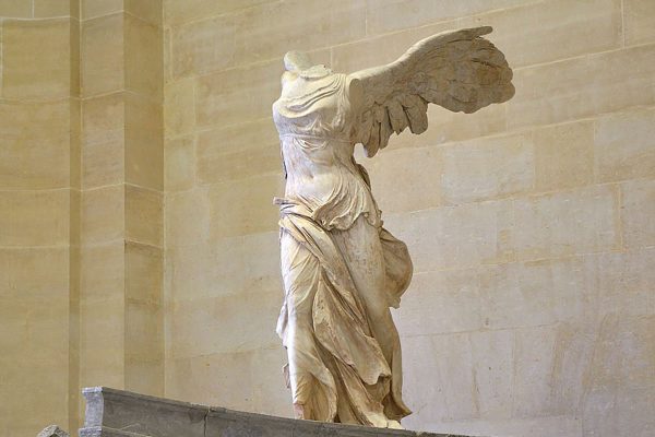 34 najsłynniejsze rzeźby wszech czasów 0 Winged Victory Of Samothrace  najsłynniejsze rzeźby